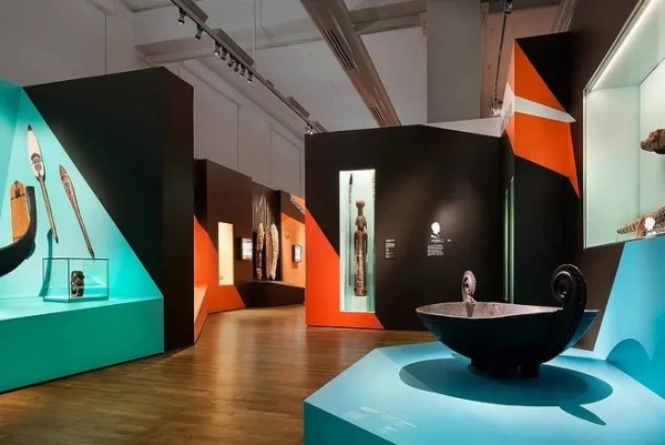 展廳空間布局設(shè)計(jì)